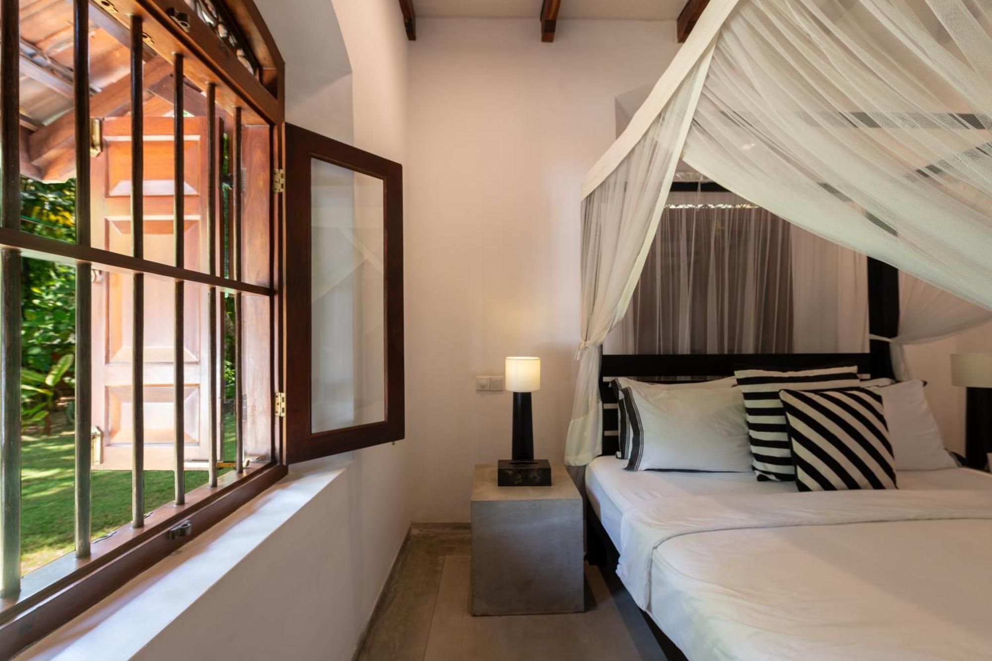 Mo River House Luxury Villa Хикадува Екстериор снимка