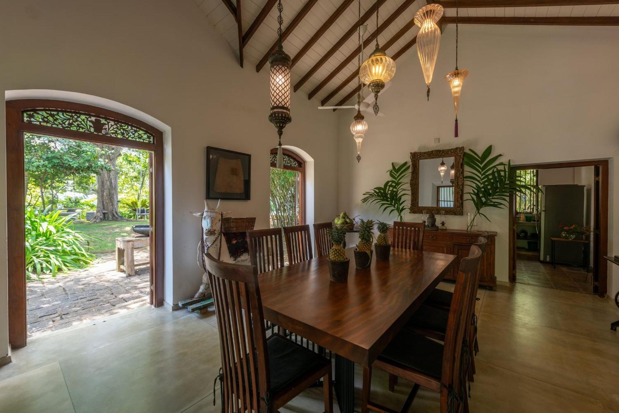 Mo River House Luxury Villa Хикадува Екстериор снимка