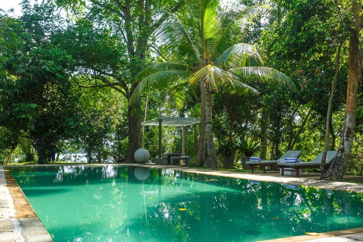Mo River House Luxury Villa Хикадува Екстериор снимка